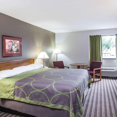 Super 8 by Wyndham Oxford Hotel Eksteriør billede