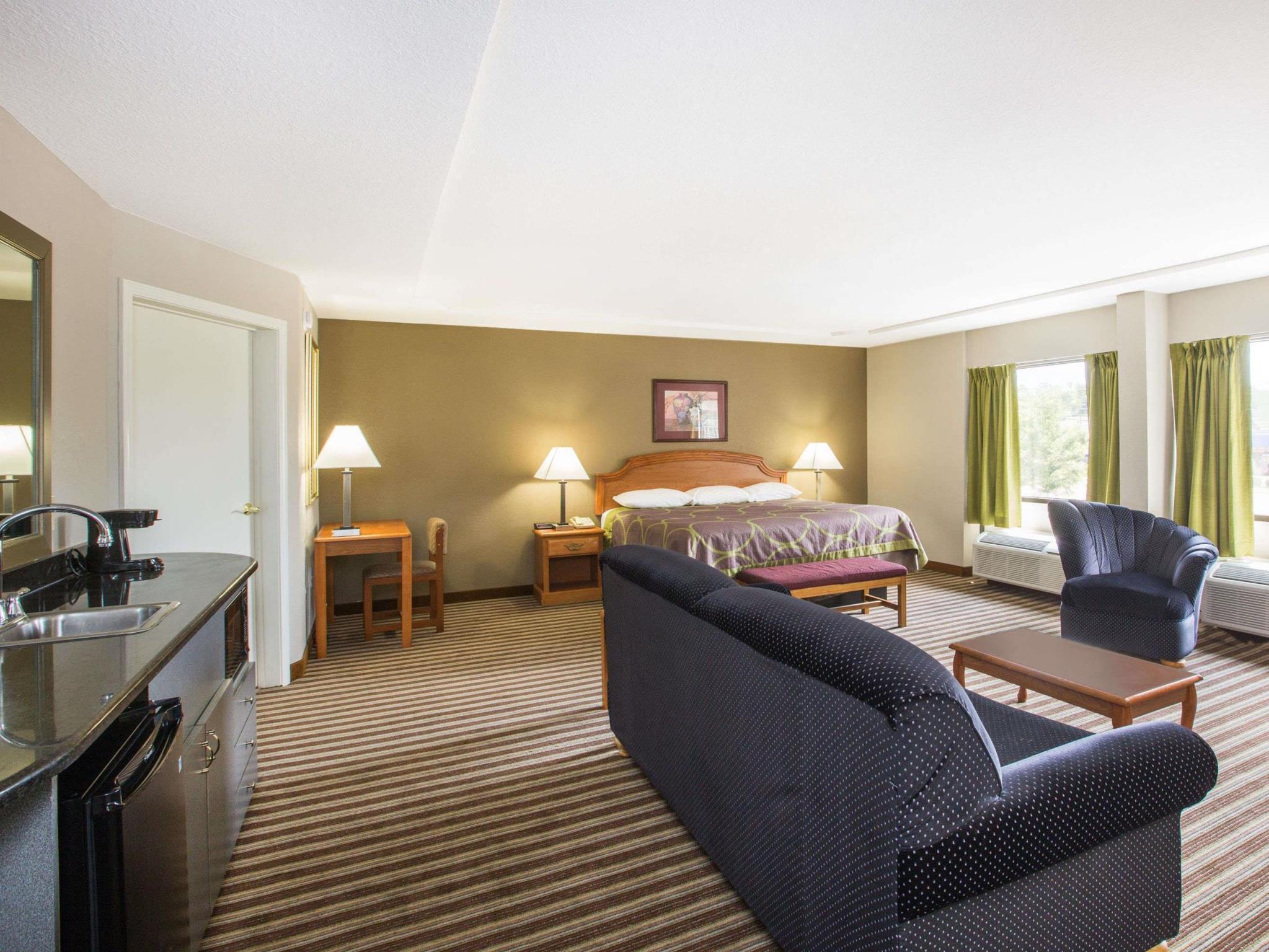 Super 8 by Wyndham Oxford Hotel Eksteriør billede
