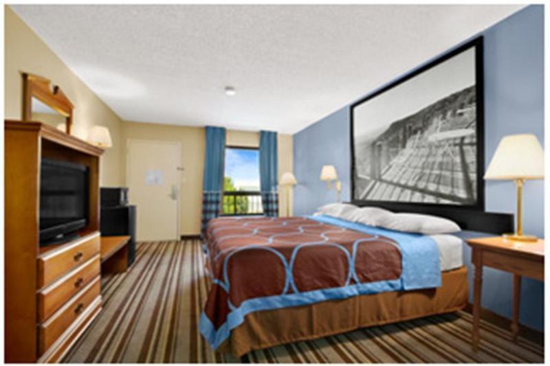 Super 8 by Wyndham Oxford Hotel Eksteriør billede